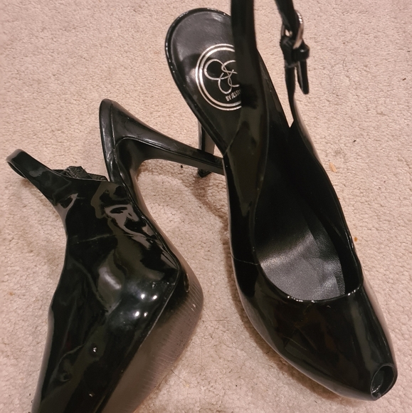 Jessica Simpson heels - Picture 2 of 3